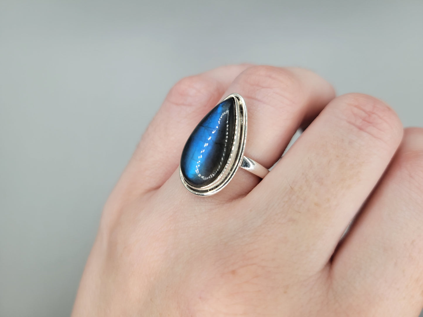 Labradorite Ring - Sterling Silver