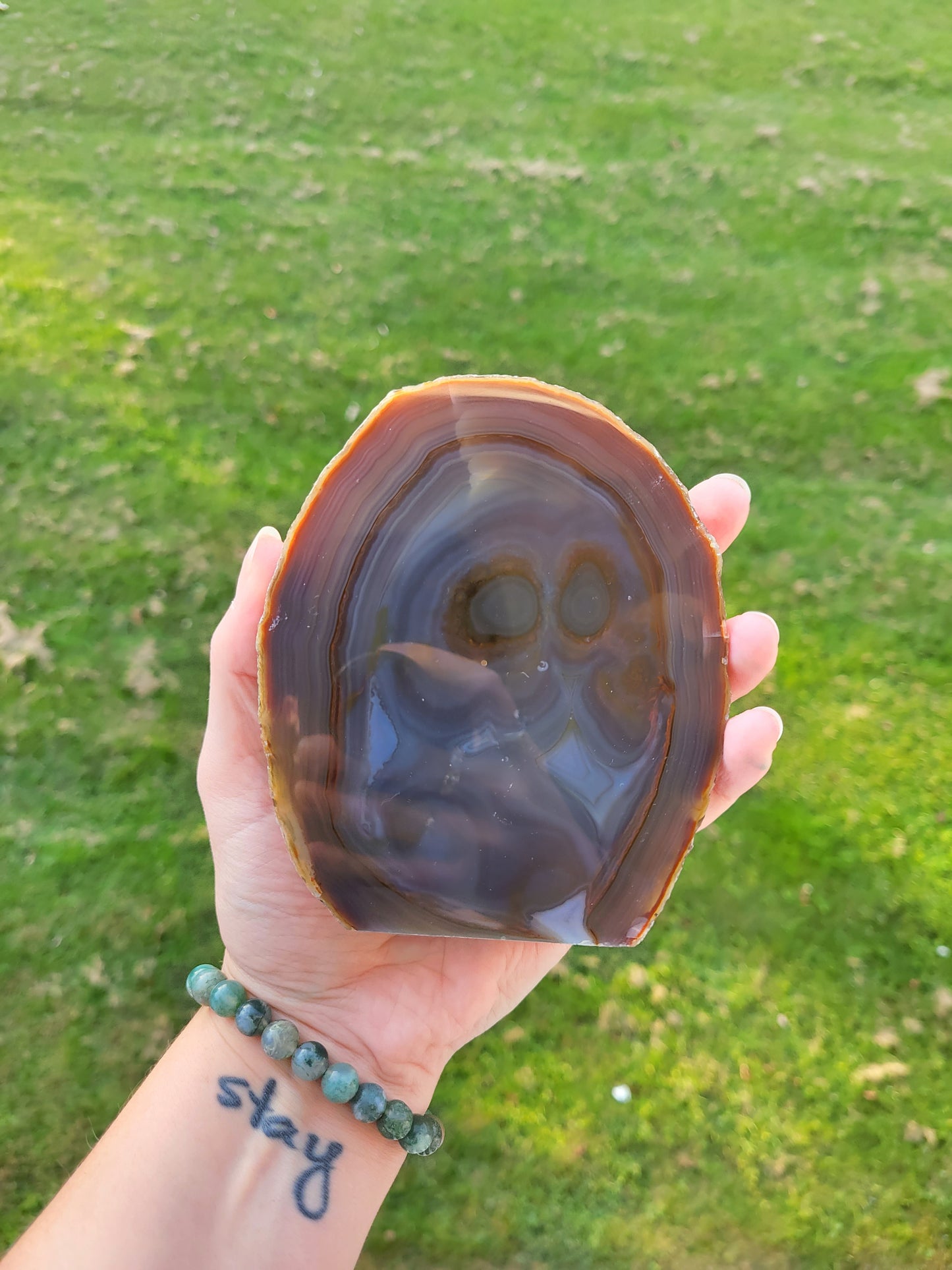 Agate Cut Base