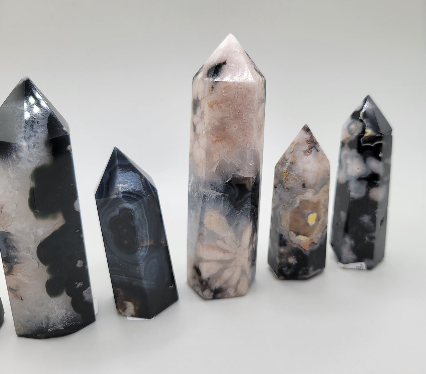 Black Flower Agate Towers