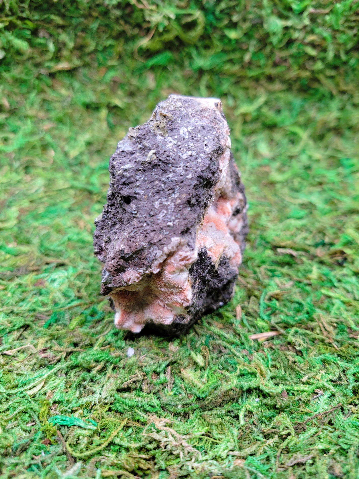 Thomsonite Cluster