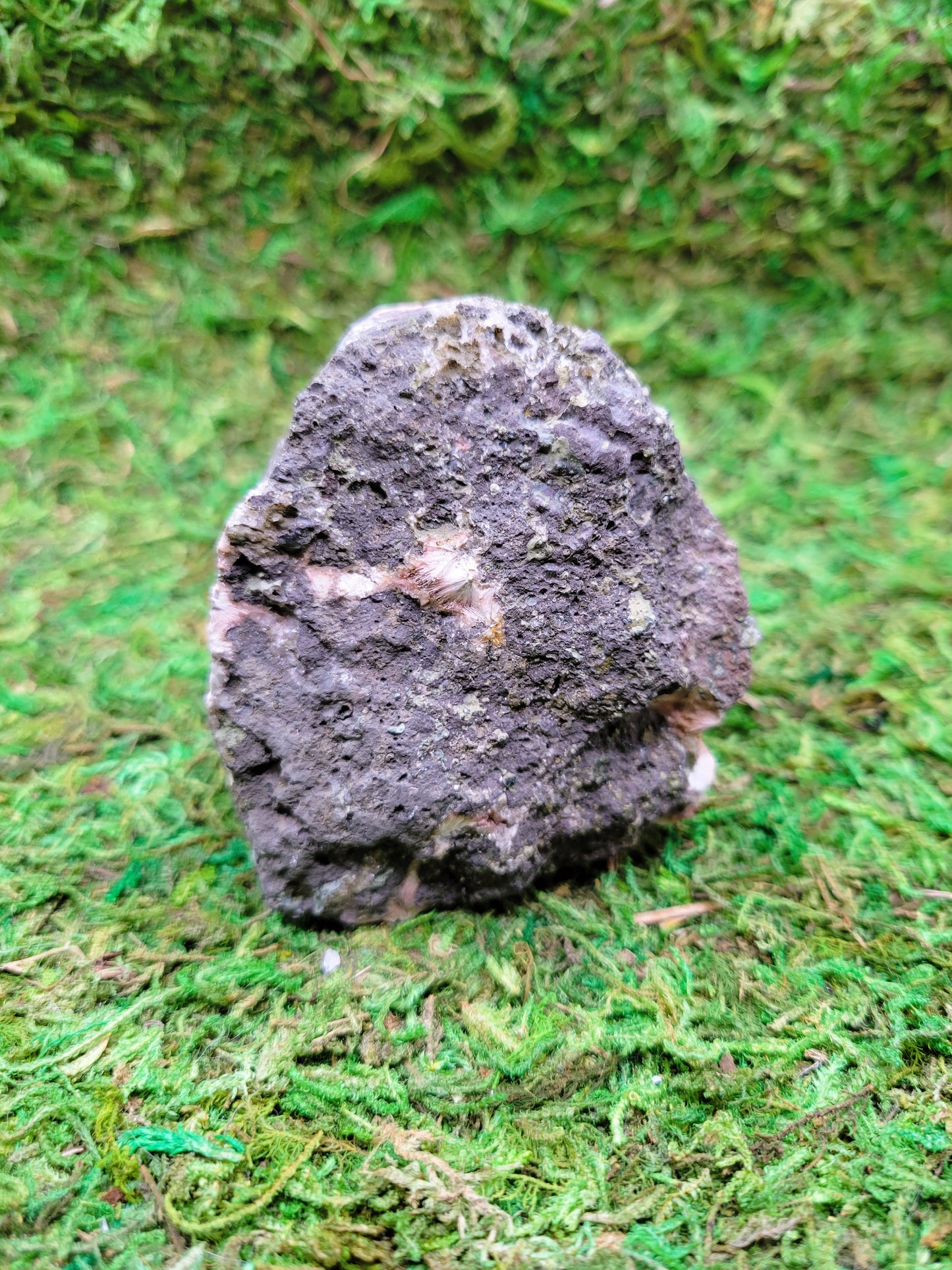 Thomsonite Cluster