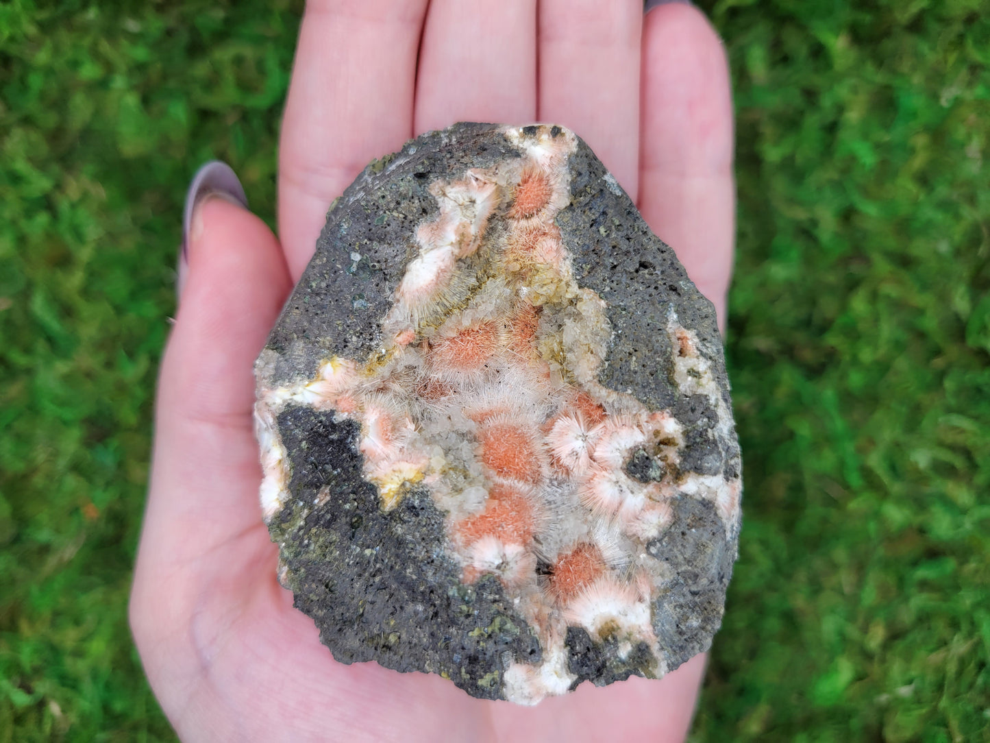 Thomsonite Cluster