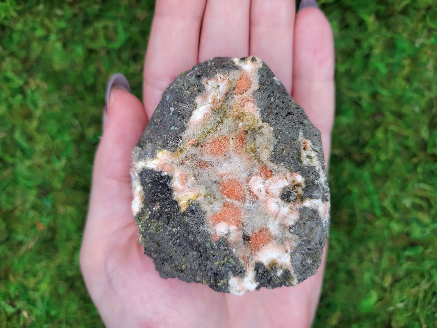 Thomsonite Cluster