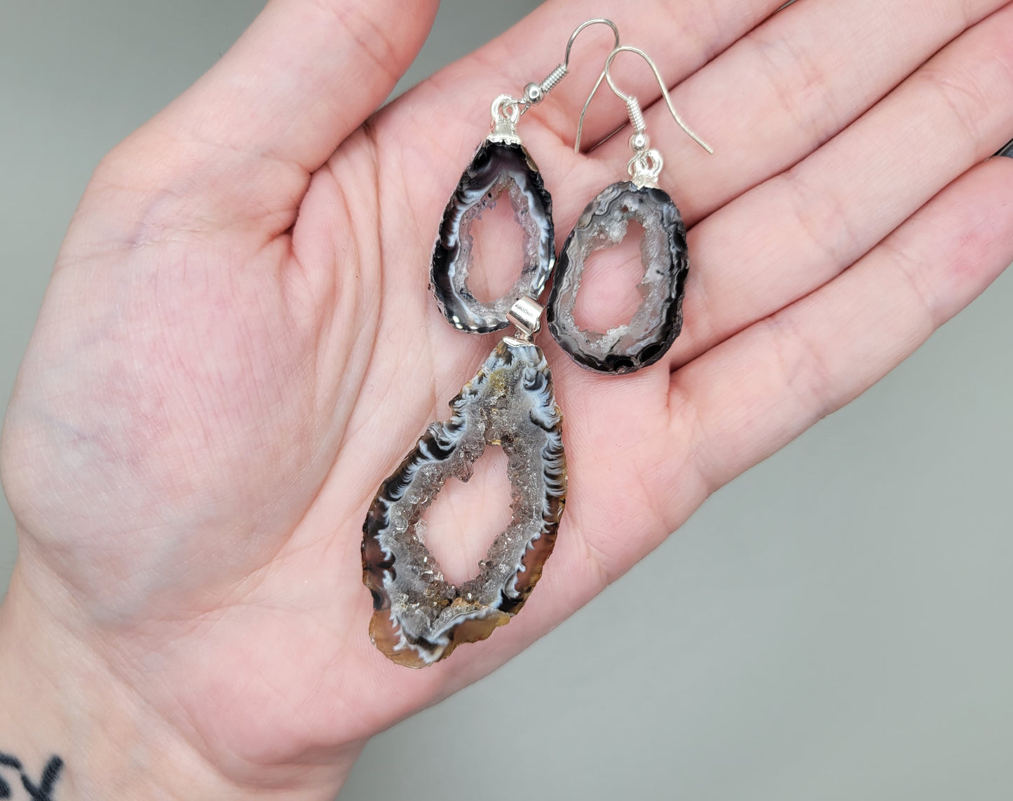 Agate Geode Slice Necklace & Earring Set