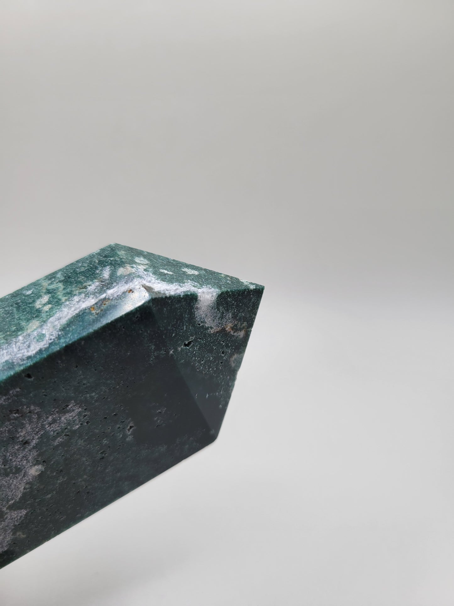 Moss Agate Tower K