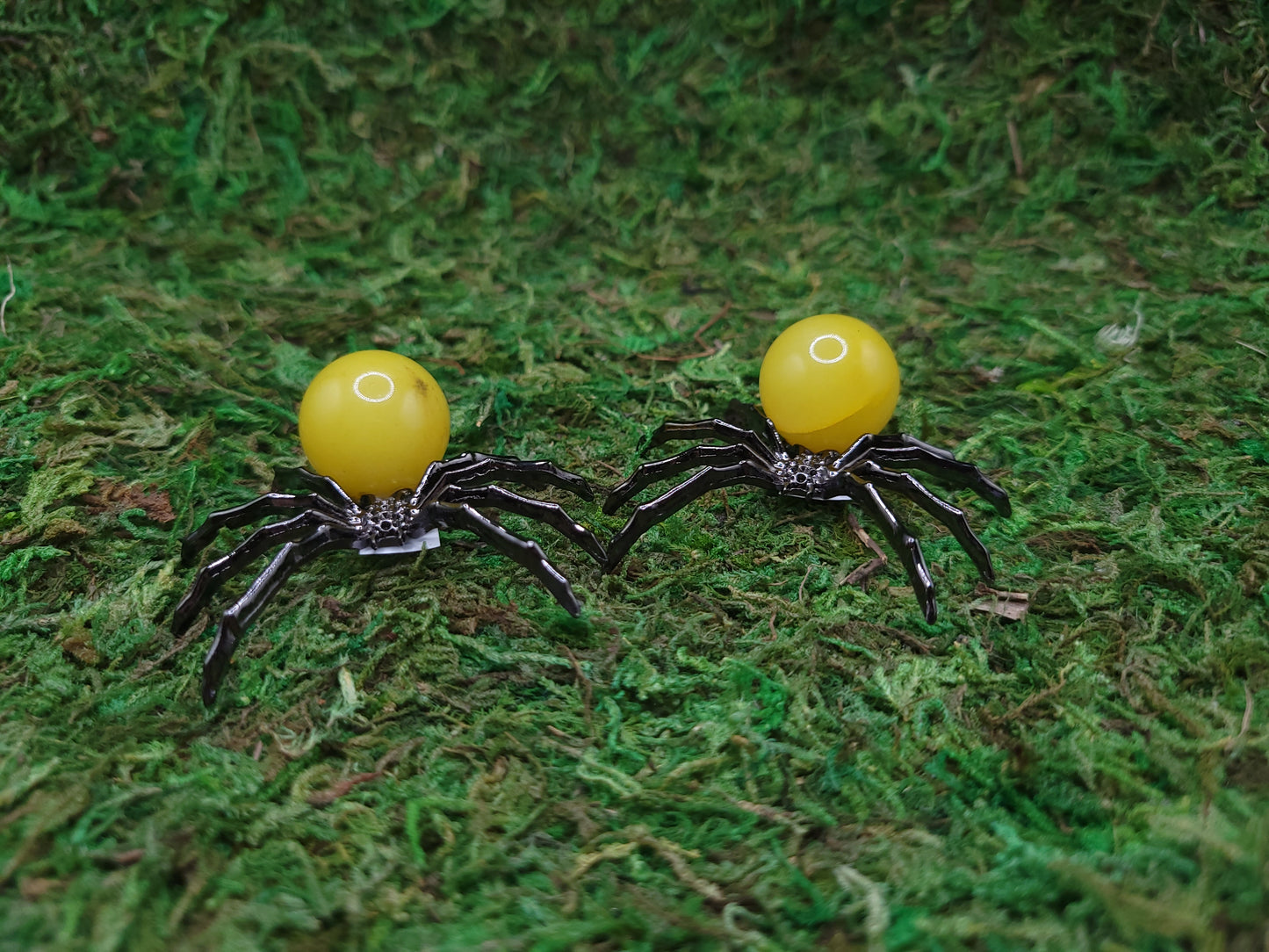 Lemon Calcite Spiders