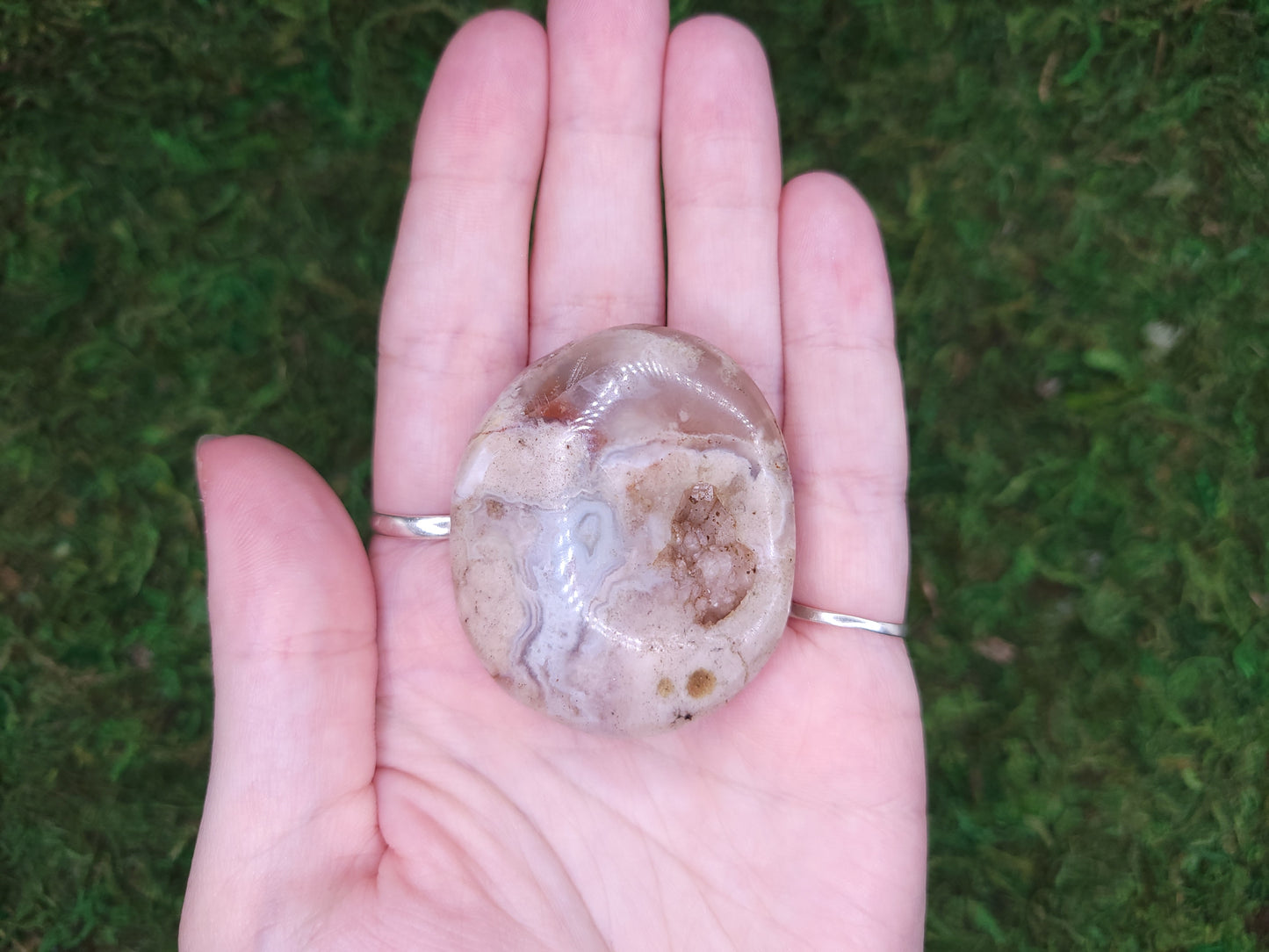 Flower Agate Palm Stone