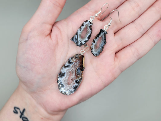 Agate Geode Slice Necklace & Earring Set